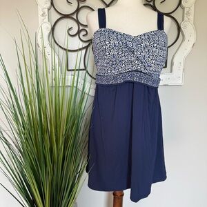LANDS’ END Size 14 Women’s Swimsuit Swim Dress with Underwire